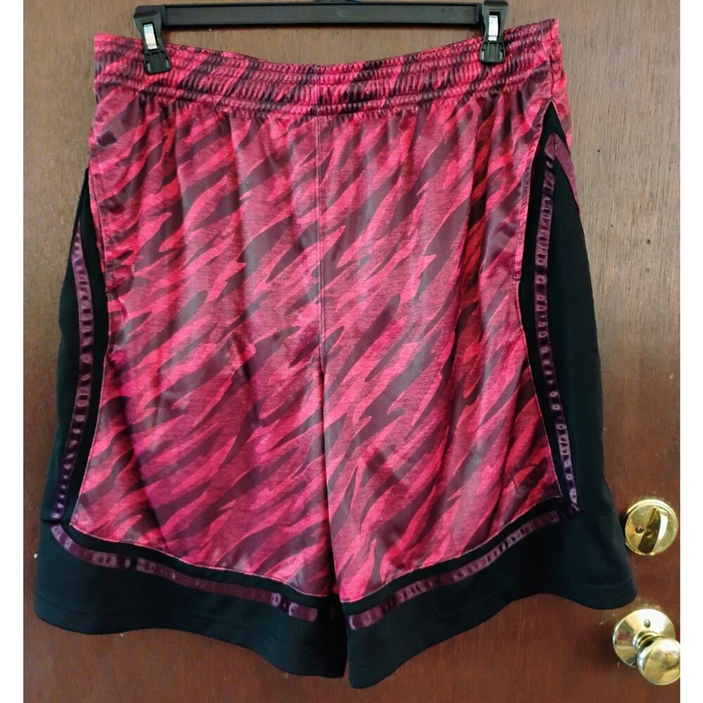 XL Maroon And Black "AND 1" Basketball Shorts. Hip Hop. Rap. Y2k Drawstring. NBA
